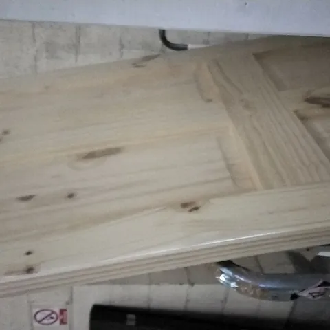 6 PANEL KNOTTY PINE INTERNAL DOOR 2040 X 726MM