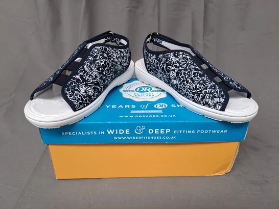 BOXED PAIR OF DB AVOCADO PEEP TOE SHOES IN NAVY UK SIZE 5