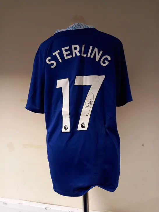 CHELSEA 2022-23 HOME SHIRT STERLING 17 WITH SIGNATURE, MENS MEDIUM