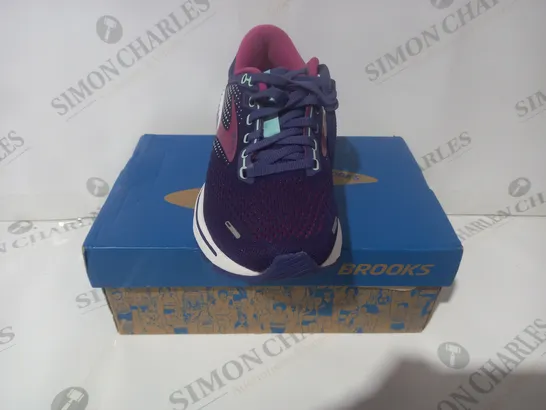 BOXED PAIR OF BROOKS ADRENALINE GTS 22 SHOES IN PURPLE UK SIZE 3.5