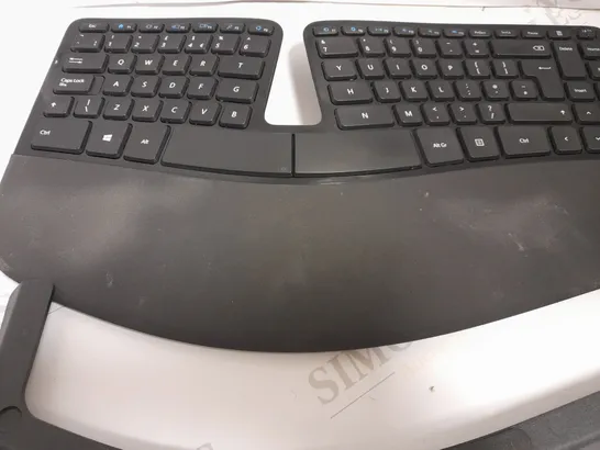 MICROSOFT SCULPT ERGONOMIC DESKTOP KEYBOARD