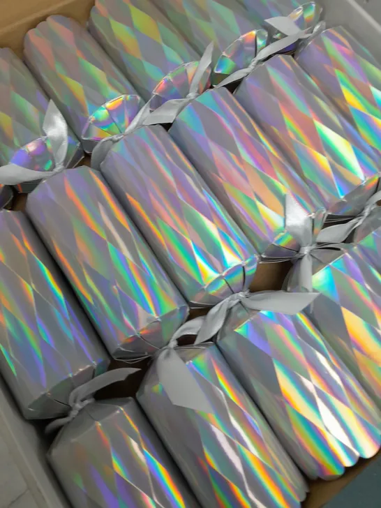 6 X BOXES OF 6 PACK LUXURY IRIDESCENT CRACKERS