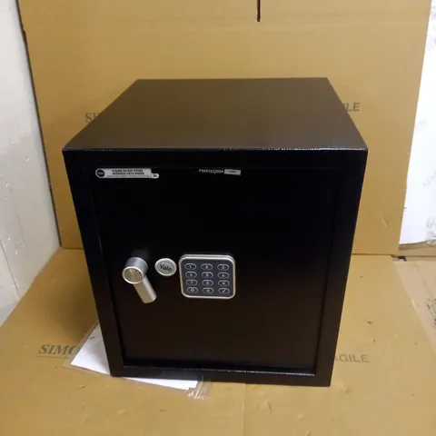 YALE YEC/390/DB1 - LARGE ALARMED VALUE SAFE