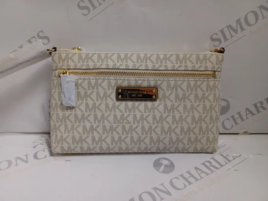 MICHAEL KORS VANILLA PRINT LG WRISTLET PURSE