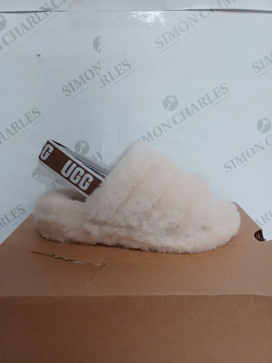 BOXED UGG W FLUFF YEAH SLIDE IN CREAM - UK 5