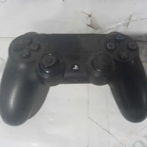 SONY PLAYSTATION 4 CONTROLLER IN BLACK