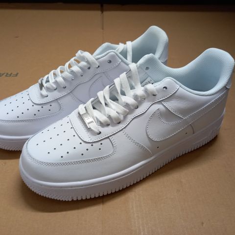 PAIR OF NIKE AIR FORCE 1 07 WHITE TRAINERS - UK 10