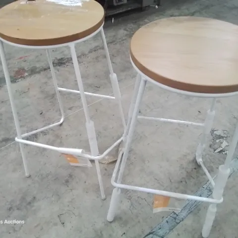 TWO GOODHOME MALOX FIXED LEG BAR STOOLS