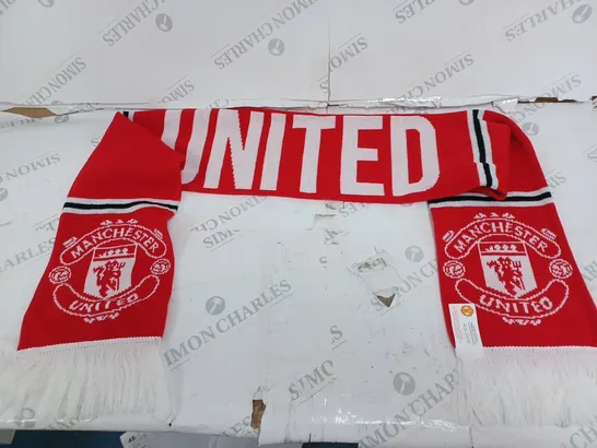 MANCHESTER UNITED FC LOGO MULTICOLOURED SCARF