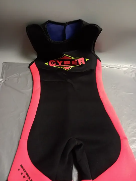 TYPHOON CYBER WET SUIT - SIZE 2