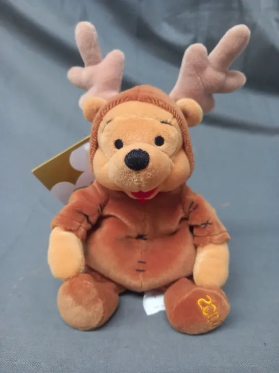 DISNEY REINDEER POOH 2000 MINI BEAN BAG