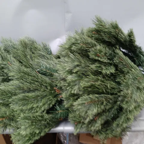 BOXED 6FT CASHMERE TIPS CHRISTMAS TREE COLLECTION ONLY