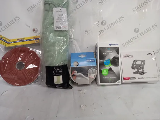 BOX OF APPROXIMATELY 15 ASSORTED ITEMS TO INCLUDE - DRAUGHT TAPE 5M - SPORTS WRIST STRAP - WENIO 3.5M X 5CM ECT