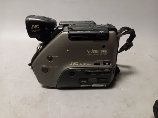 JVC GR-AX10 COMPACT VIDEO MOVIE CAMCORDER 