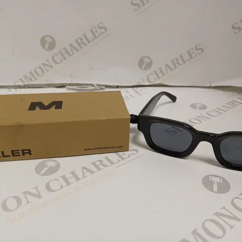 BOXED MELLER GAMAL ALL BLACK FRAMED SUNGLASSES 