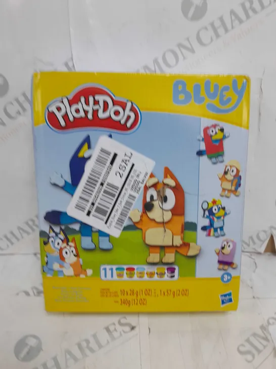 BOXED PLAY-DOH BLUEY MAKE N MASH COSTUMES