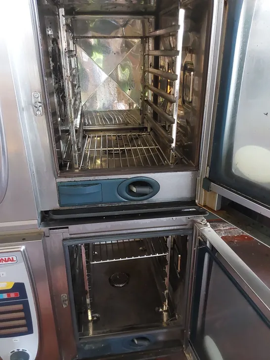 RATIONAL SCC61 DOUBLE COMMERCIAL COMBI OVEN 