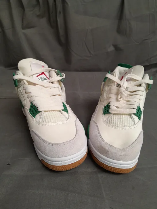 PAIR OF NIKE SB FLIGHT SHOES SIZE 7.5