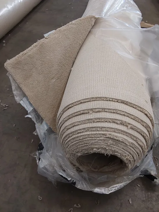 ROLL OF QUALITY EC HEARTLAND BAYTON CARPET // SIZE: APPROX 5 X 5.35m