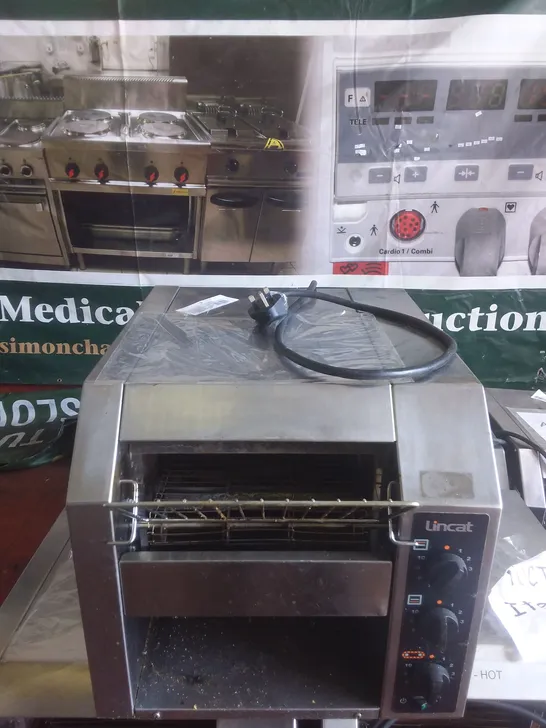 LINCAT COMMERCIAL 2400W TOASTER