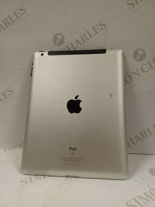 APPLE IPAD 3 WI-FI + CELLULAR IN SILVER