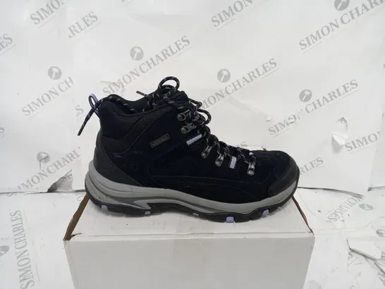 SKECHERS ALPH WATERPROOF BLACK BOOTS - SIZE 8