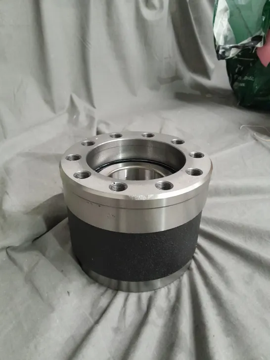 106992 WHEEL HUB / COLLECTION ONLY 