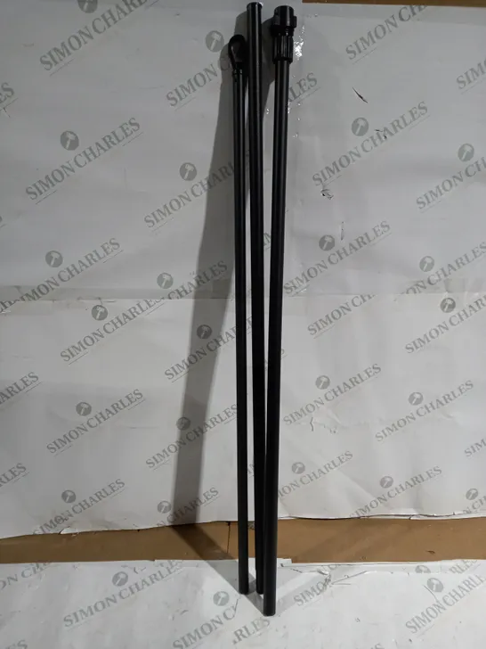 BOXED TELESCOPIC CLOTHES LINE PROP