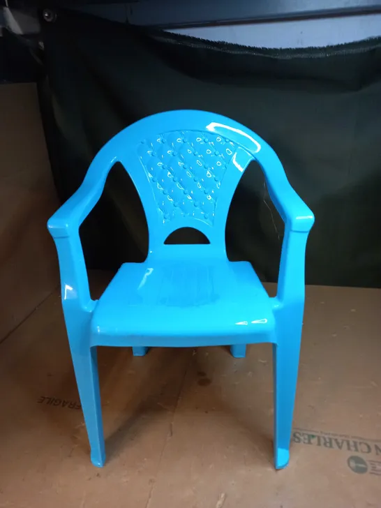 CHILDREN PLASTIC GARDEN CHAIR 