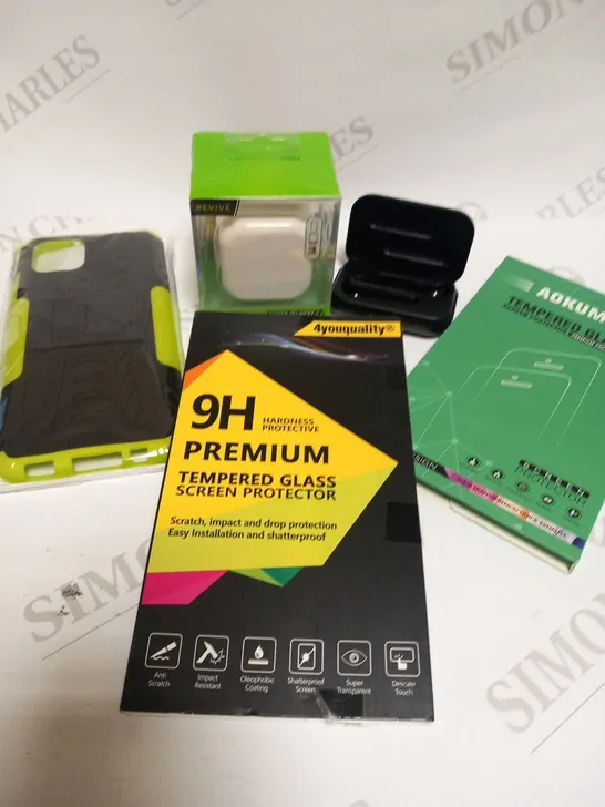 LARGE QUANTITY OF ASSORTED PHONE ACCESSORIES TO INCLUDE; TEMPERED GLASS SCREEN PROTECTORS, FAST CHARGE PLUG, EAR BUDS AND WINDSCREEN MOUNT