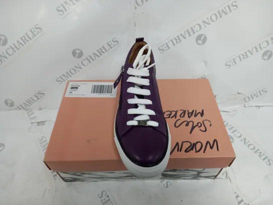 MODA FILICIA ZIP AND LACE SLAB TRAINERS SIZE 5