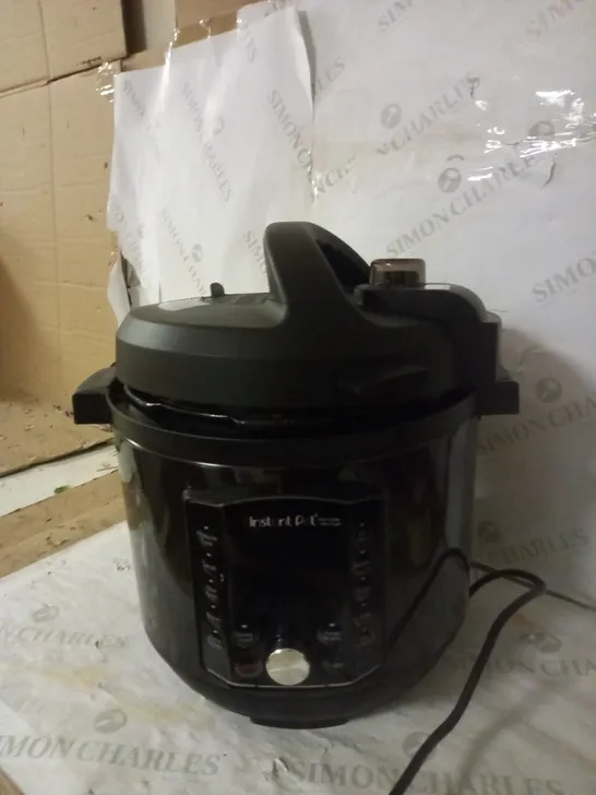 INSTANT POT PRO CRISP ELECTRIC MULTI COOKER