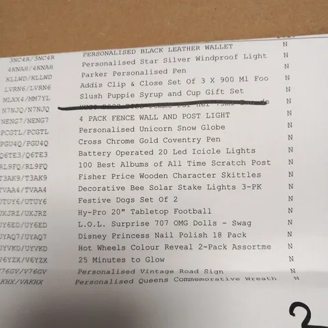 APPROXIMATELY 21 ASSORTED PRODUCTS TO INCLUDE; PARKER PERSONALISED PEN, ADDIS CLIP AND CLOSE SET OF 3, CROSS CHROME GOLD COVENTRY PEN, 25 MINUTES TO GLOW AND HY-PRO TABLE TOP FOOTBALL