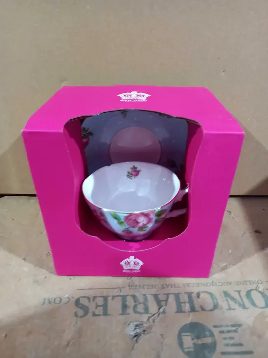 ROYAL ALBERT MODERN VINTAGE TEACUP & SAUCER