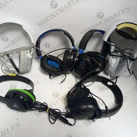 BOX OF 6 ASSORTED WIRED GAMING HEADSETS TO INCLUDE TURTLE BEACH & PDP GAMING