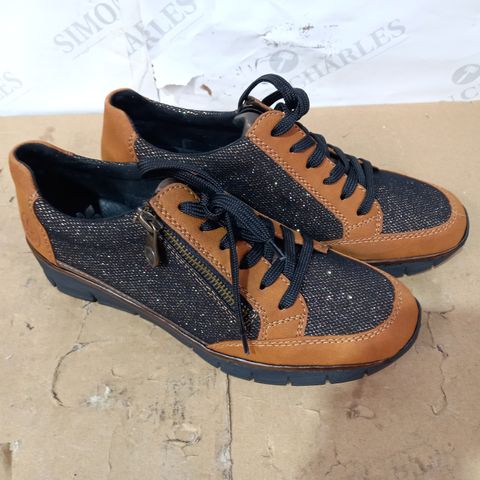 UNBOXED PAIR OF RIEKER WEDGE TRAINERS IN TAN, BLACK & GOLD, EU SIZE 38