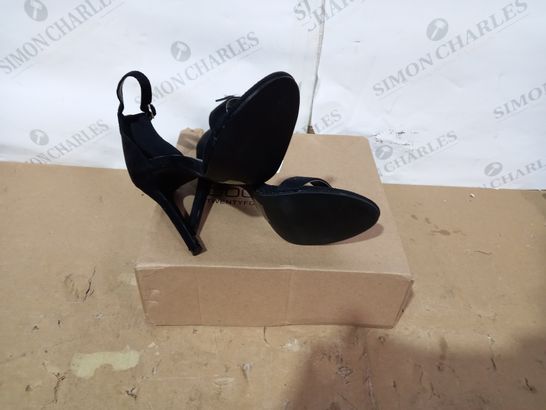 BOXED PAIR OF BOHOO BLACK HIGH HEELS SIZE 3