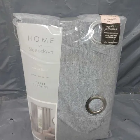 BAGGED HOME BY SLEEPDOWN CHENILLE EYELET CURTAINS (228x228cm)