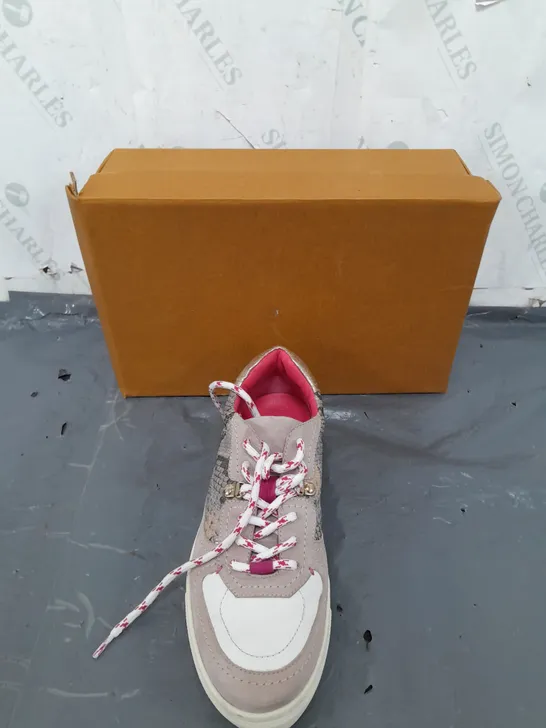 BOXED PAIR OF WHITE STUFF PINK/BROWN SNAKE PRINT TRAINERS SIZE 6