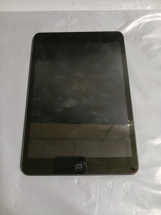 APPLE IPAD MINI WIFI + CELLULAR TABLET IN BLACK