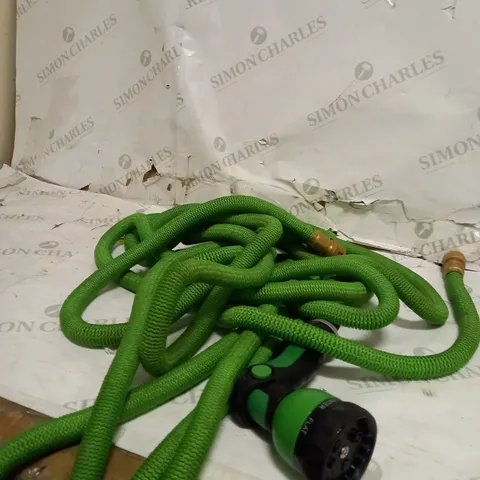 GREEN GARDEN HOSE 