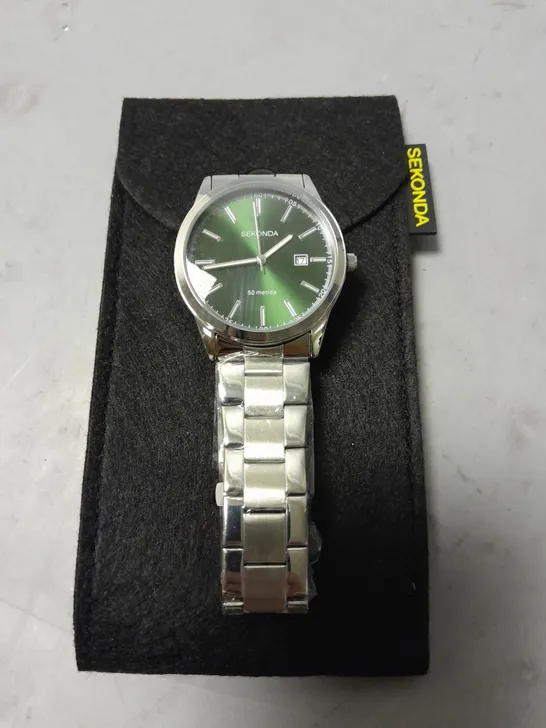 SEKONDA STAINLESS STEEL GENTS WATCH WITH GREEN FACE