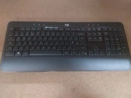 LOGITECH MK540 WIRELESS KEYBOARD