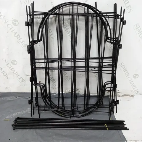 CURVED TOP GARDEN FENCES IN BLACK