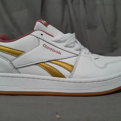 PAIR OF REEBOK TRAINERS IN WHITE/BERRY/GOLD UK SIZE 5.5