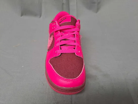 BOXED PAIR OF NIKE DUNK LOW SHOES IN PINK UK SIZE 5