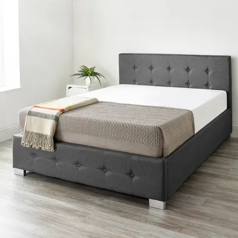 BOXED LAGGAN UPHOLSTERED BED BLACK // SIZE: SUPER KING (3 BOXES)