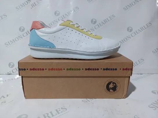 BOXED PAIR OF ADESSO EMILY LEATHER TRAINERS IN WHITE/MULTICOLOUR SIZE 6