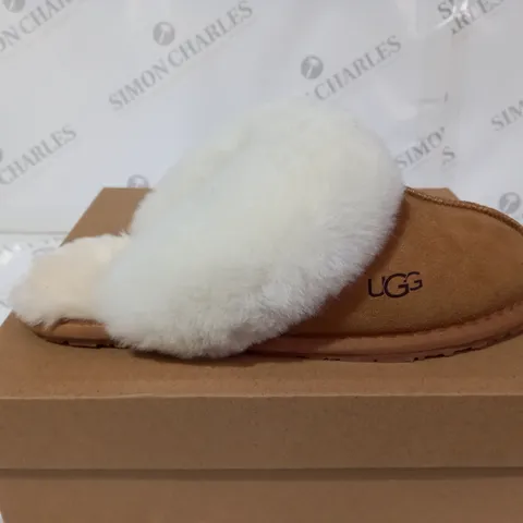 UGG FUR LINED TAN SLIPPERS SIZE 5