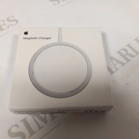 4 APPLE MAG SAFE CHARGERS